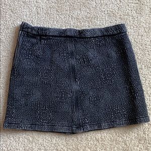 Roxy, black mini skirt